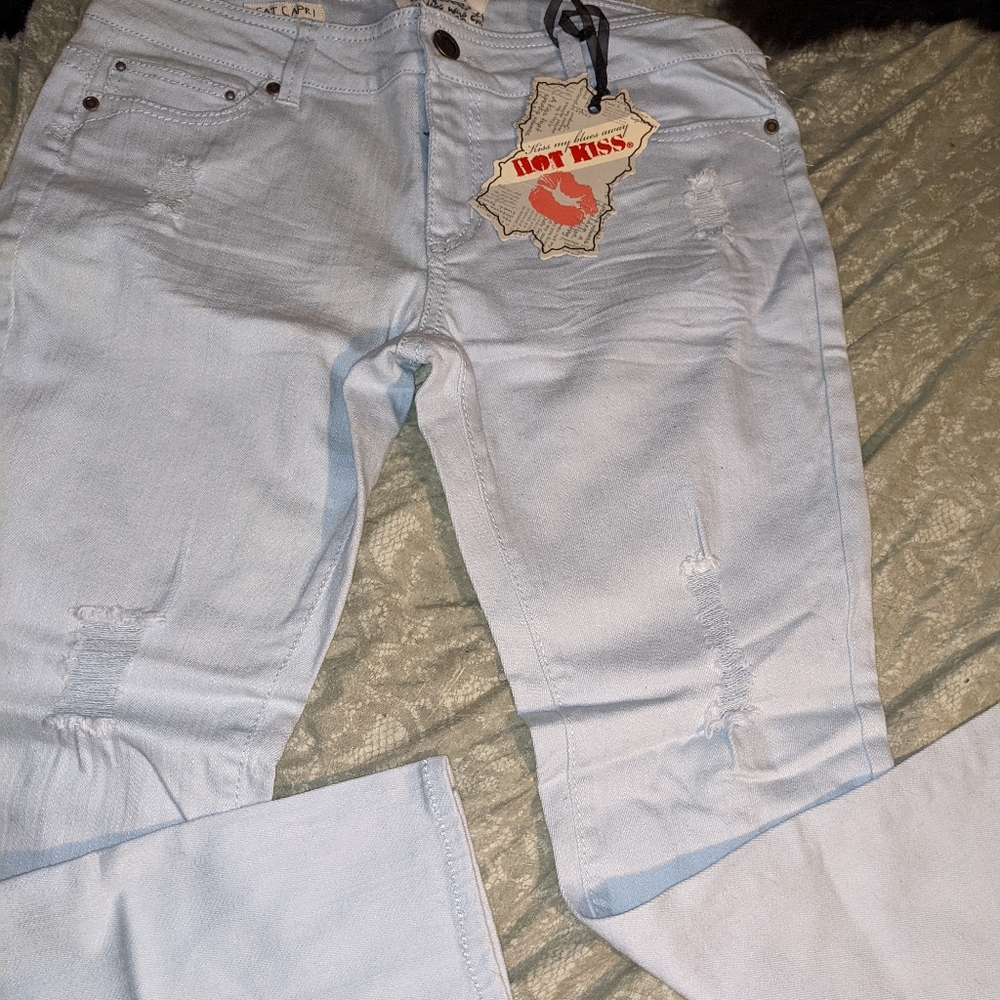 New Hot kiss Capris